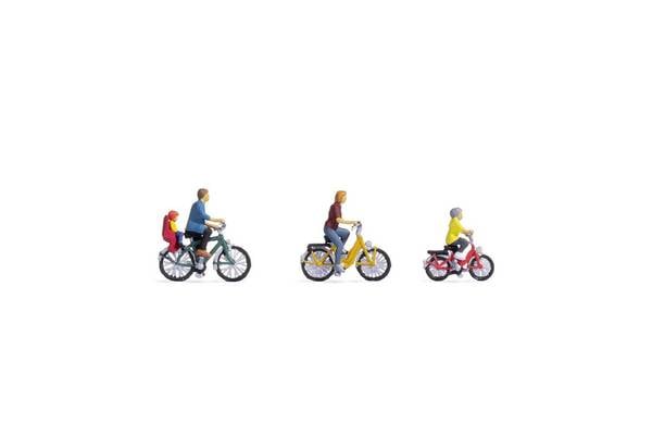 NOCH H0 En famille lors d'une excursion en vélo 15909  modèle fini