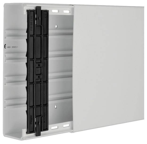 Un boîtier en plastique blanc avec un logement noir au centre, adapté aux composants électroniques ou aux circuits.