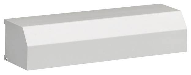 Élément gris, rectangulaire avec un dessus biseauté, probablement un composant d'un dispositif technique ou d'une installation.