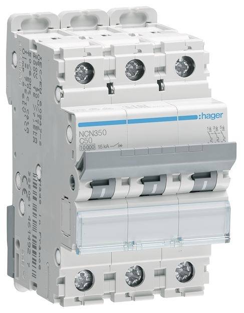 Un module de disjoncteur tripolaire Hager, modèle NCN350 C50, avec levier de mise en marche et d'arrêt.