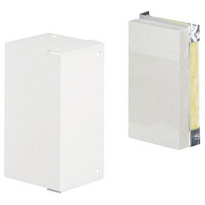 Un couvercle de boîtier en métal blanc rectangulaire à côté d'un bloc isolé recouvert d'un film réfléchissant, tous deux destinés à des composants électroniques.