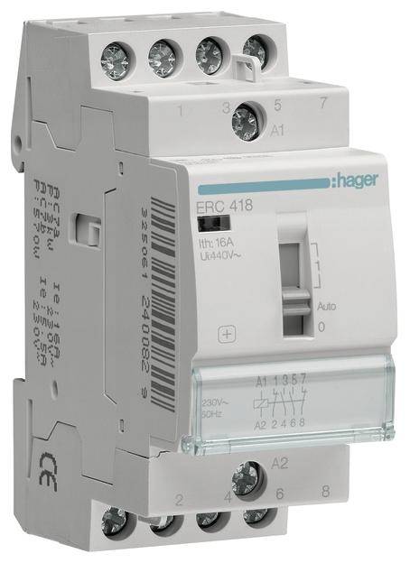 Un contacteur électrique Hager ERC 418, blanc, avec plusieurs bornes à vis et un interrupteur pour commande automatique ou manuelle.