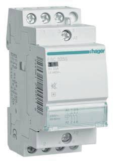 Un dispositif de relais électrique portant l'inscription '230V 32A' et le logo de la marque. Il dispose de plusieurs connexions et est adapté à un montage dans un tableau de distribution.