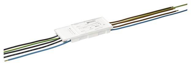 Un connecteur rectangulaire blanc reliant plusieurs fils de couleurs (vert-jaune, noir, bleu, marron) à ses deux extrémités, légèrement coudé.