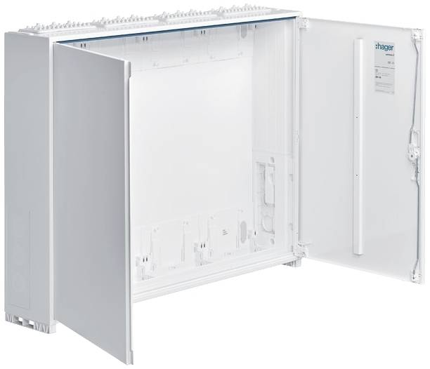 Un boîtier de distribution ouvert et vide avec une étiquette à l'intérieur de la porte. Adapté pour l'installation d'appareils électriques.