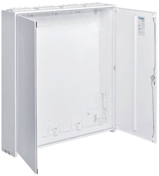 Armoire électrique ouverte et vide, avec quelques compartiments intérieurs, adaptée aux installations électriques.