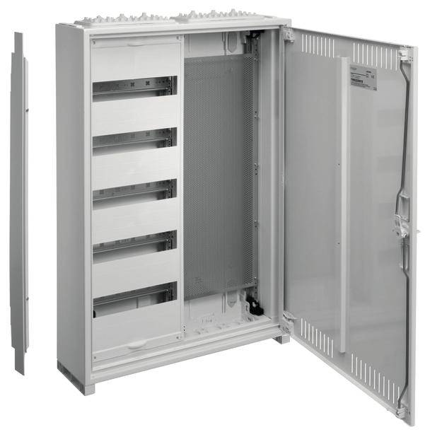 Une armoire électrique ouverte avec plusieurs compartiments et du matériel intégré. La porte est ouverte pour montrer l'intérieur.