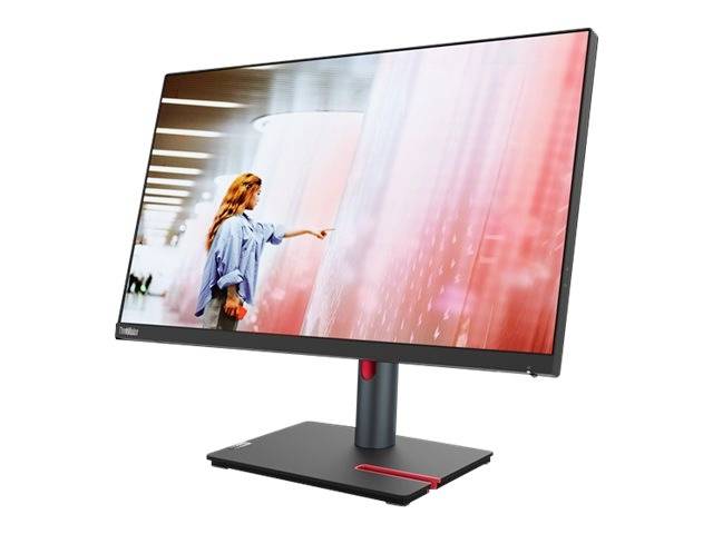 Un moniteur élégant avec un cadre fin et un support rouge et noir. Sur l'écran, une personne touche un grand écran interactif.