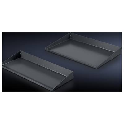 Deux plateaux rectangulaires en métal noir sur un fond sombre. L'un est positionné en biais, l'autre à plat.