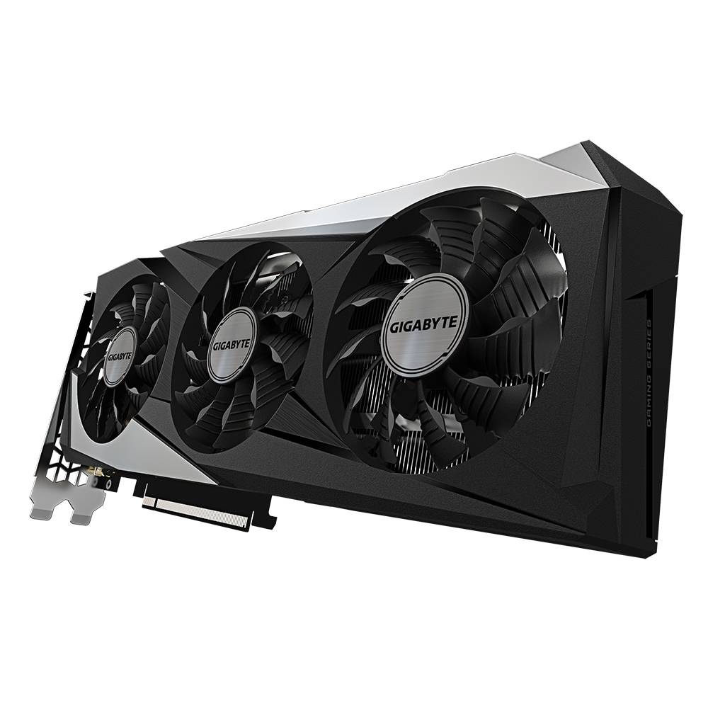Carte graphique Gigabyte à trois grands ventilateurs et boîtier noir et argent, vue en perspective de côté.