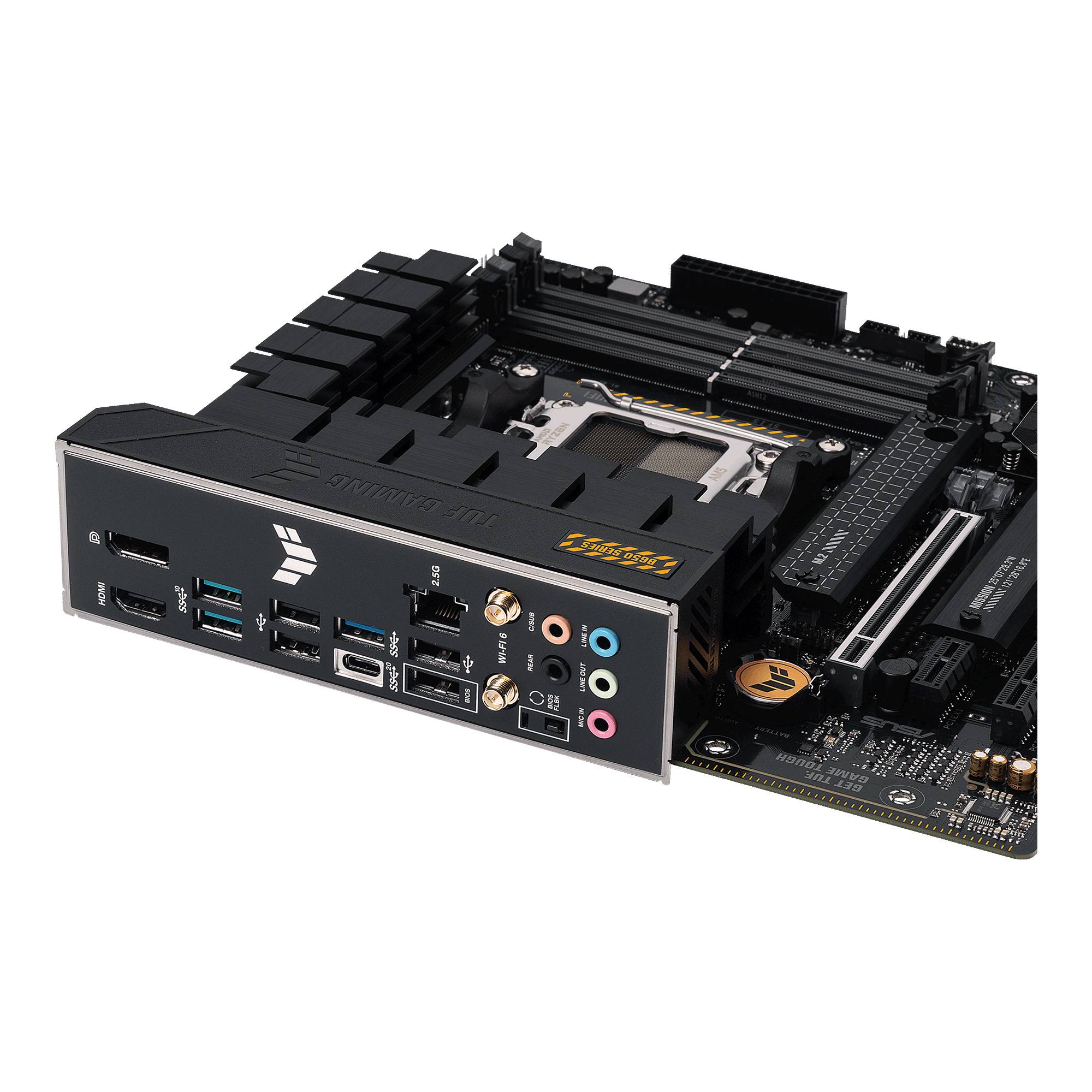 Carte mère avec plusieurs connecteurs et emplacements pour composants informatiques, comprenant des ports USB et des connexions audio.