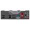 Arrière d'une carte mère de gaming avec plusieurs ports USB, ports HDMI et DisplayPort, ainsi que des connecteurs audio.