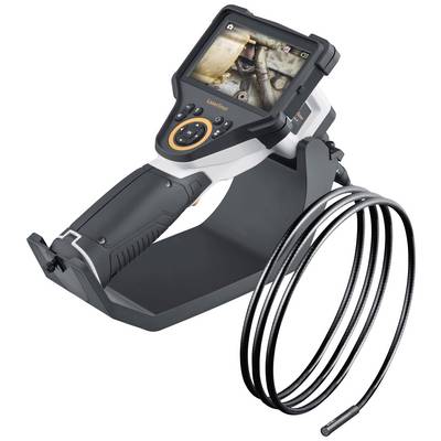 Un endoscope portable avec caméra et câble flexible pour l'inspection de zones difficiles d'accès, présenté sur un support.