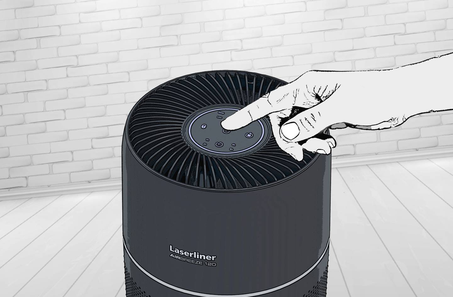 Une main pointe vers la commande d'un purificateur d'air dans un environnement gris. Le purificateur d'air a un couvercle rond et strié.