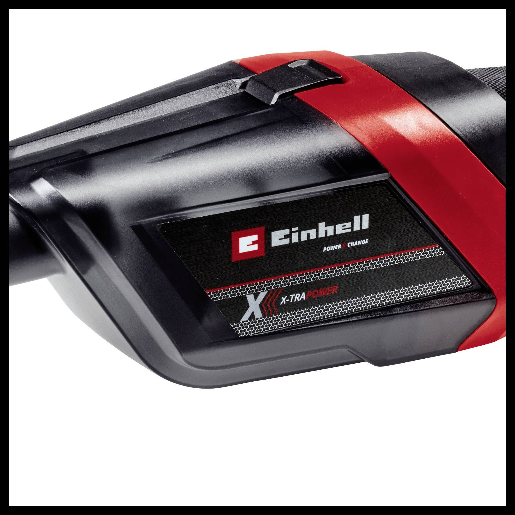 Aspirateur Einhell X-Tra Power avec un design rouge et noir. Une partie de l'appareil est visible, avec le logo du fabricant et le nom du modèle.