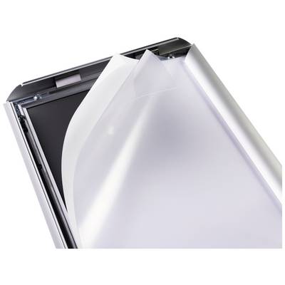 Un cadre pliable en aluminium argenté, vide, avec un couvercle transparent, partiellement ouvert, sur un fond blanc.