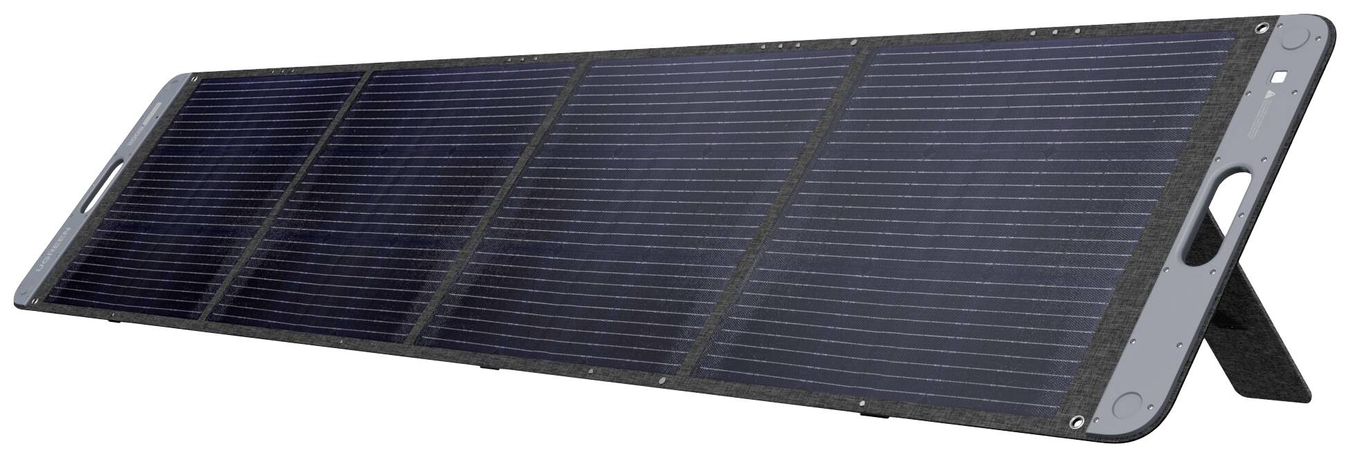 Un panneau solaire portable à quatre segments, monté sur un support, destiné à l'utilisation de sources d'énergie renouvelables en extérieur.
