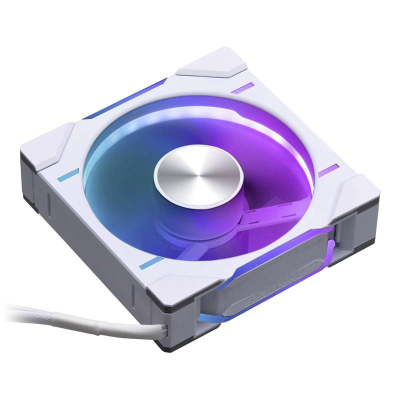 Un ventilateur d'ordinateur carré avec éclairage RVB (RGB) en bleu et violet. Adapté pour le refroidissement des boîtiers d'ordinateur.