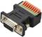 Un adaptateur DB9 noir avec des bornes de connexion rouges, utilisé pour connecter des périphériques série.