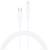 Un câble blanc avec connecteurs USB-C et Lightning, adapté pour charger des appareils Apple.