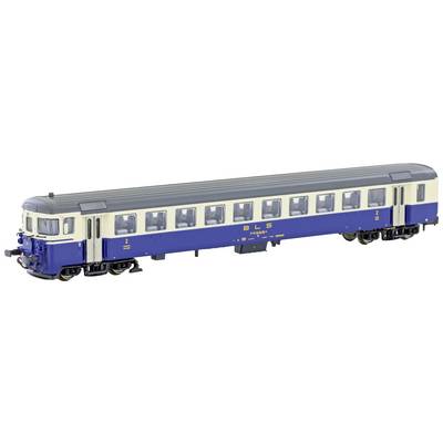 Un wagon de train modèle bleu et crème de la BLS, finement détaillé, avec des fenêtres et l'inscription 'BLS' visible sur le côté.