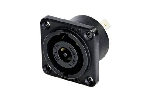 Une fiche noire, carrée, multipolaire avec un réceptacle circulaire et des trous de fixation dans les coins, utilisée pour les connexions électroniques.
