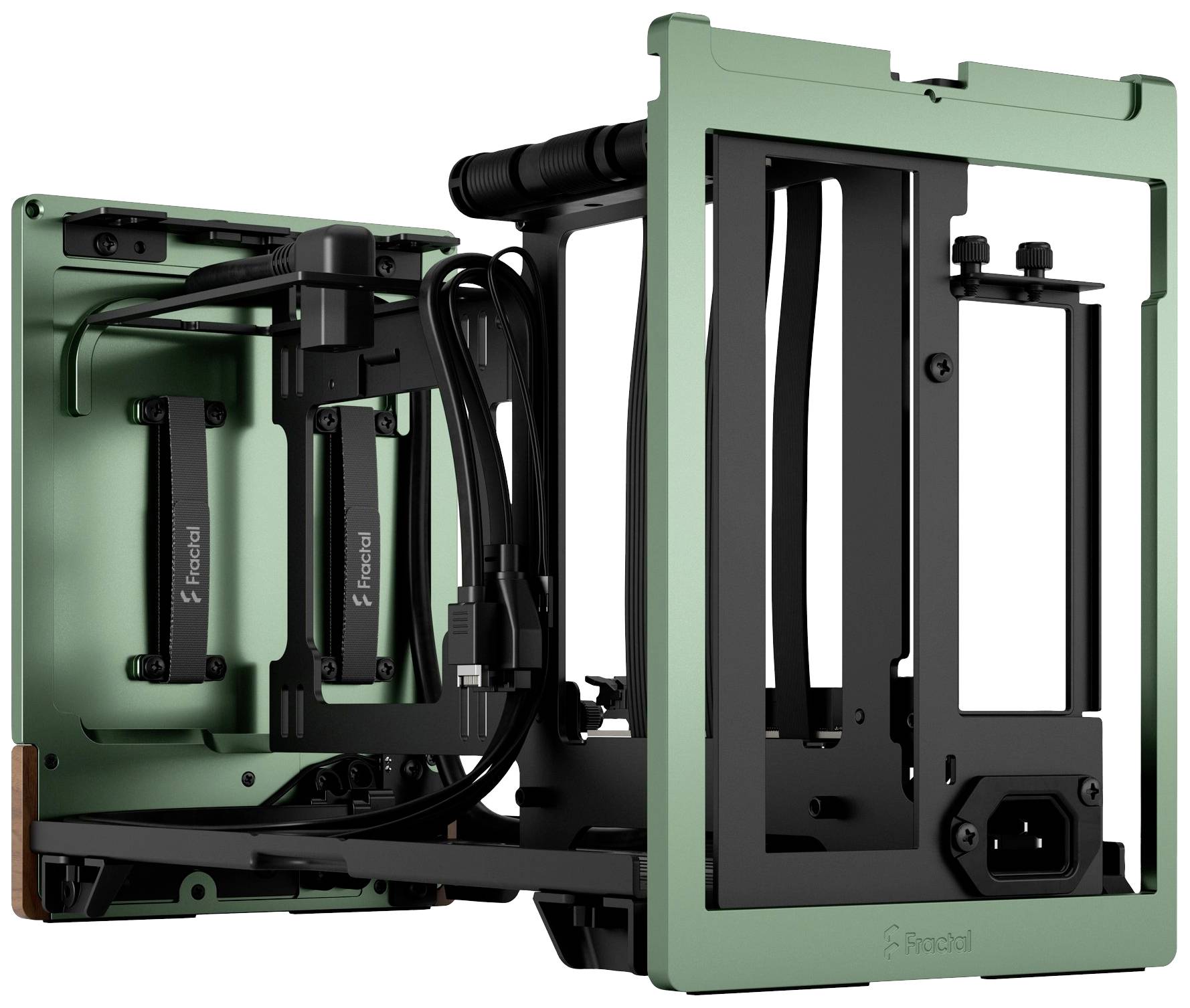 Châssis métallique d'un boîtier d'ordinateur ouvert avec plusieurs points de fixation et câbles.