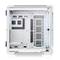 Boîtier d'ordinateur blanc, vide, avec un panneau latéral transparent, plusieurs emplacements pour ventilateurs et options de gestion des câbles. Adapté aux PC de gaming.