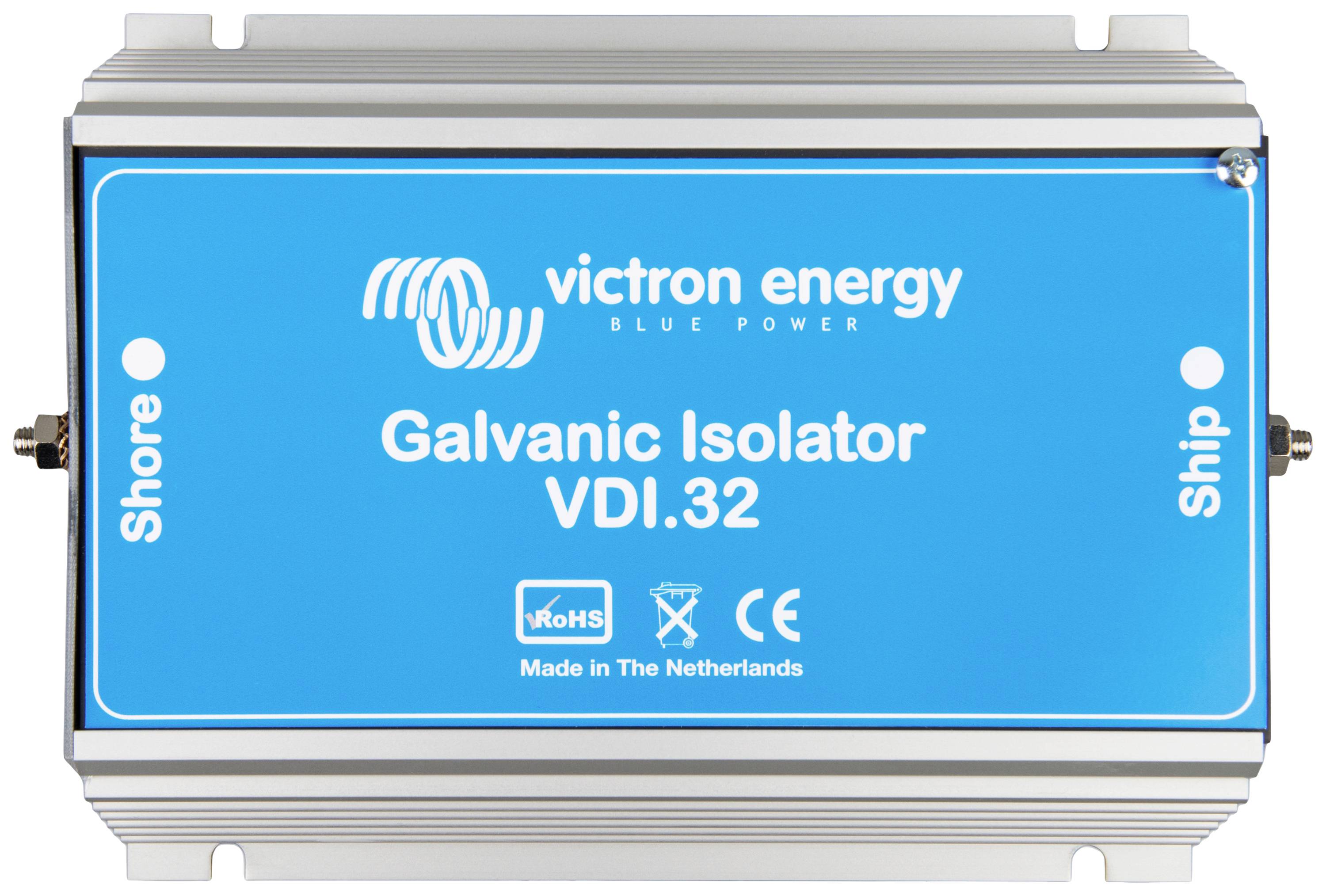 Appareil bleu portant l'inscription 'Victron Energy Galvanic Isolator VDI-32'. À gauche 'Shore', à droite 'Ship', certificats en bas.