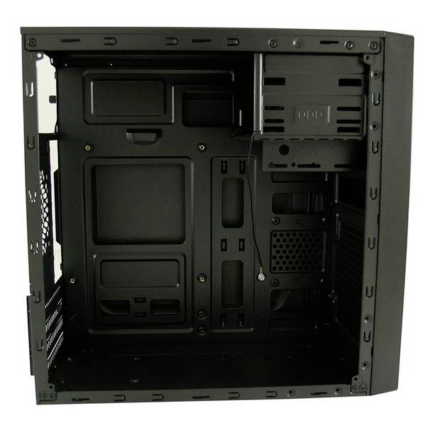 Boîtier d'ordinateur noir vu de l'intérieur, montrant les baies de lecteurs, les grilles de ventilation et l'espace pour la carte mère et d'autres composants.