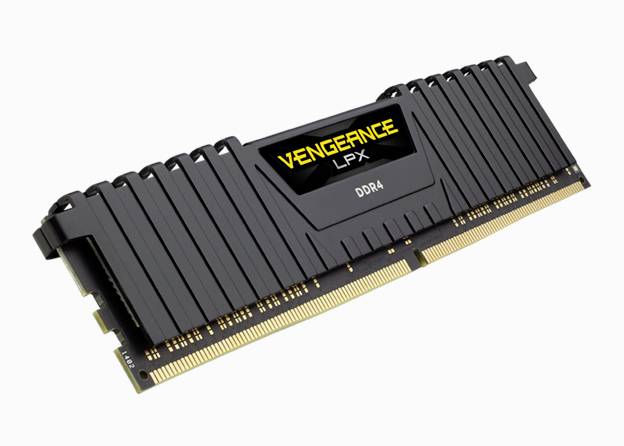 Une barrette de RAM DDR4 noire portant l'inscription 'Vengeance LPX', utilisée dans les ordinateurs pour stocker des données permettant un accès rapide.