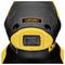 Un meuleuse électrique jaune et noire avec une tête de ponçage ronde et une poignée noire, portant une étiquette de protection de performance.