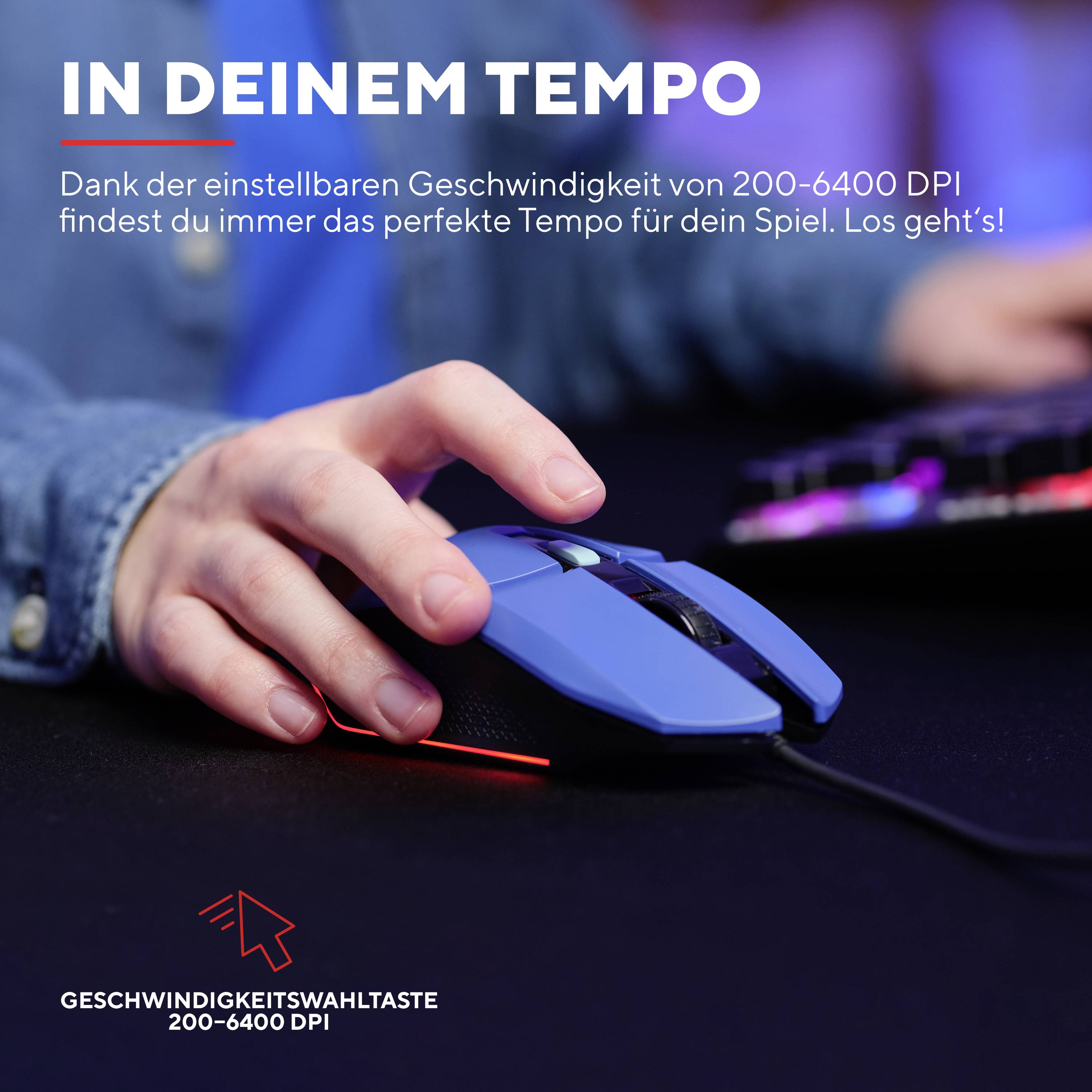 Une main tient une souris de gaming bleue. Texte : À votre rythme. Vitesse réglable de 200 à 6400 DPI pour les jeux.