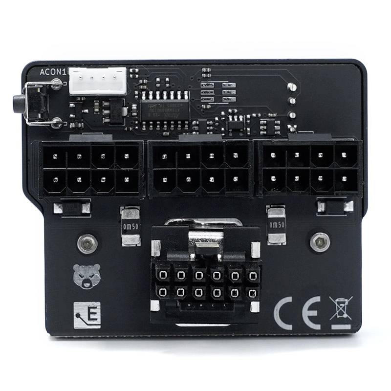 'Module électronique noir avec plusieurs connecteurs et circuits.'