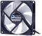Un ventilateur blanc pour ordinateur de la marque Fractal Design, modèle Silent Series R3, de forme carrée avec un cadre noir.