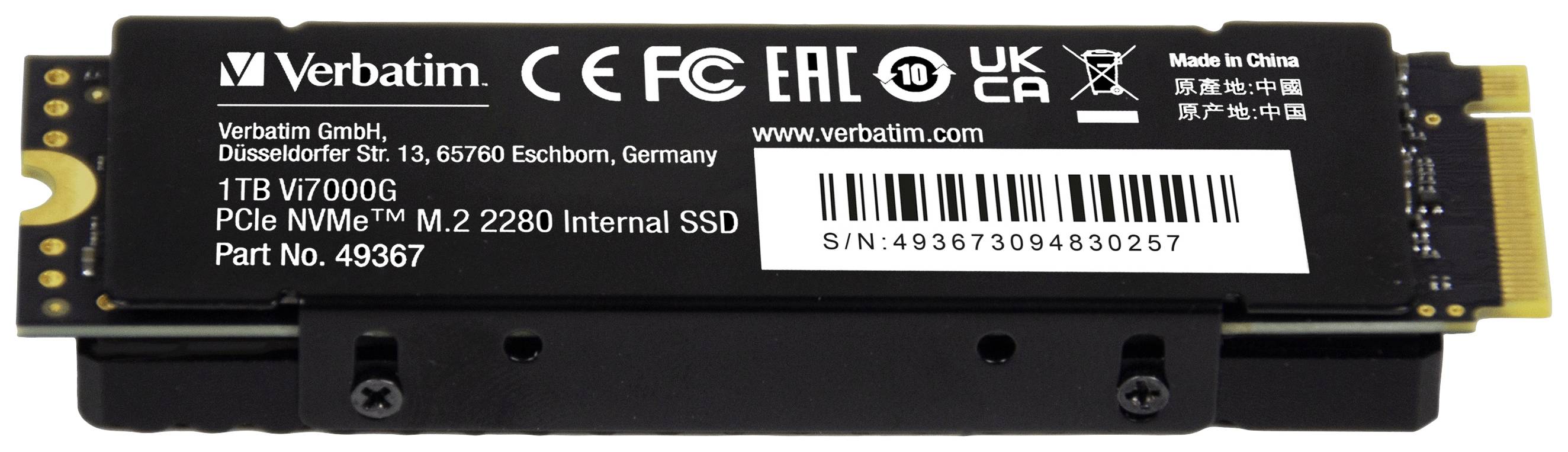 SSD interne M.2 NVMe de Verbatim d'une capacité de 1 To. Certifications et pays de fabrication imprimés, avec code-barres et numéro de référence.
