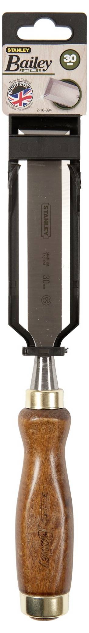 Ciseau à bois avec manche en bois, lame métallique et protection en plastique, nom de marque 'Bailey' sur l'emballage, symbole du Union Jack.