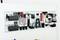 Panneau à outils avec divers instruments tels que tournevis, pinces et perceuse, soigneusement disposés sur une plaque perforée.