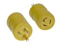 Adaptateur électrique jaune à trois broches avec fiche et prise, adapté aux connexions dans les environnements industriels.