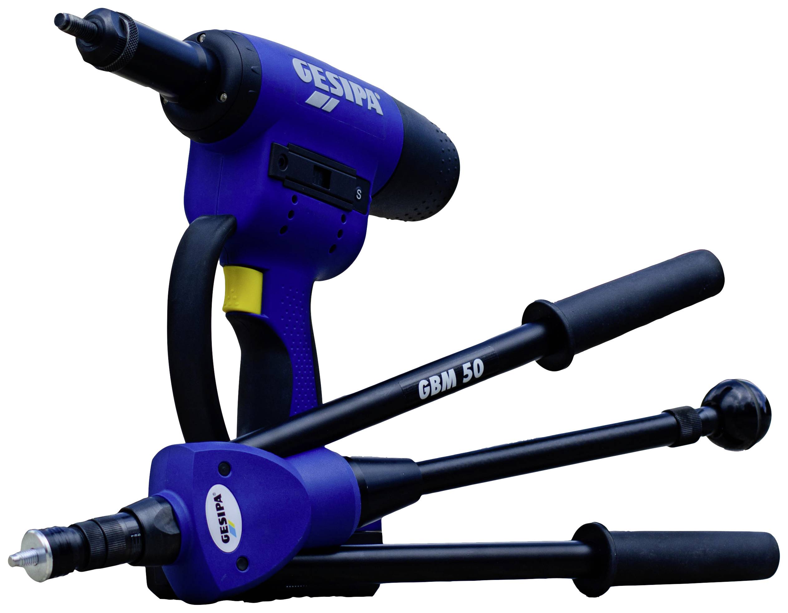 Gros plan sur un outil de rivetage manuel bleu avec trois poignées noires portant l'inscription 'GBM 50'. Appareil de la marque GESIPA.