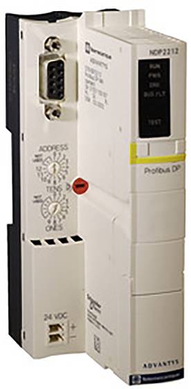 Un module de communication industriel blanc avec plusieurs connexions, comprenant notamment une connexion Profibus DP et une entrée 24 VDC.