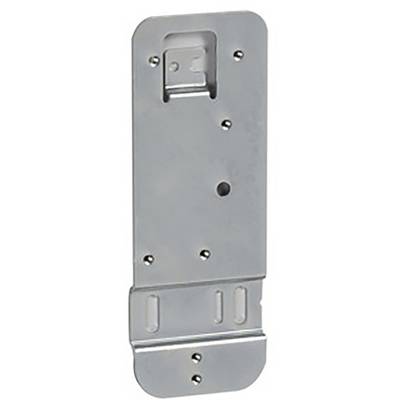 Plaque de support métallique avec plusieurs trous de fixation pour vis et découpe en haut, utilisée pour la fixation d'objets.