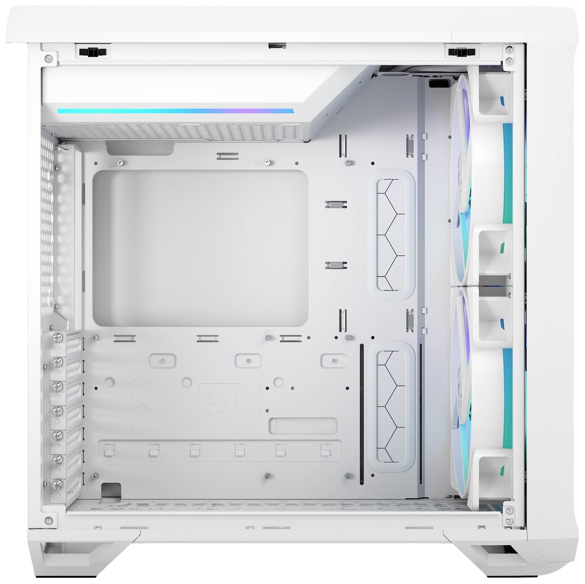 Un boîtier PC blanc avec un intérieur apparent. Trois grands ventilateurs à droite et une bande LED en haut créent un design translucide et moderne.