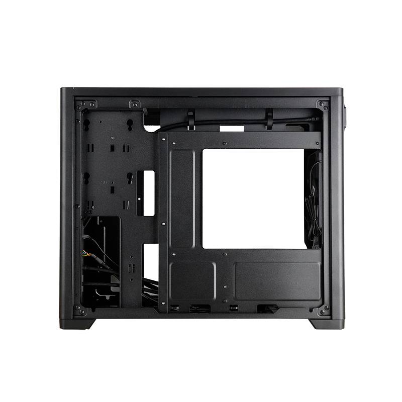 Boîtier d'ordinateur noir avec panneau latéral ouvert, révélant la structure intérieure pour l'installation de composants, la gestion des câbles et les positions des ventilateurs.