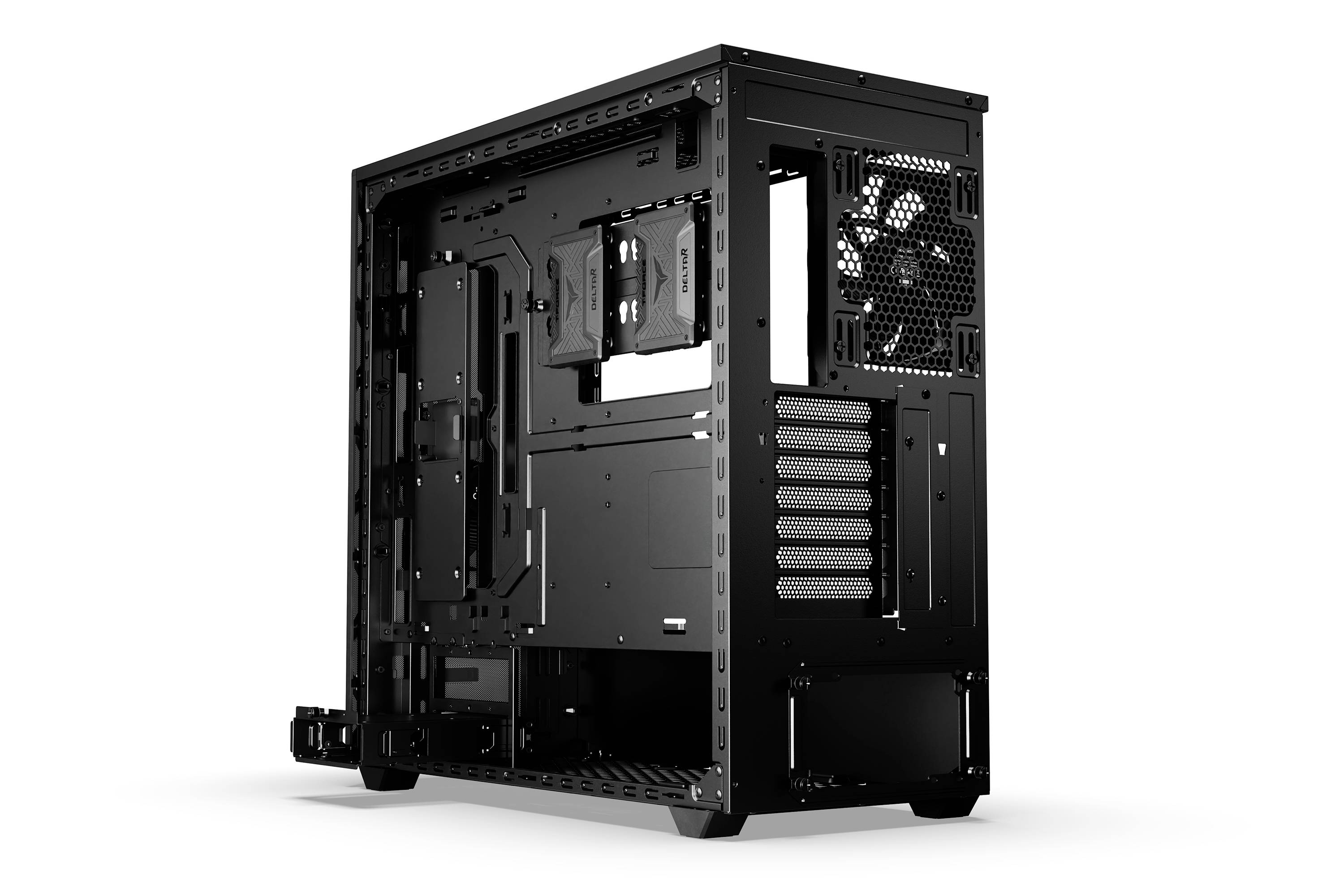 Boîtier d'ordinateur noir sans composants installés, avec l'intérieur exposé et une vue sur les emplacements de ventilateurs et les ouvertures de connexion.