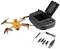 Un drone orange avec un contrôleur noir à côté ; les accessoires comprennent des hélices, un câble de chargement USB et un tournevis.