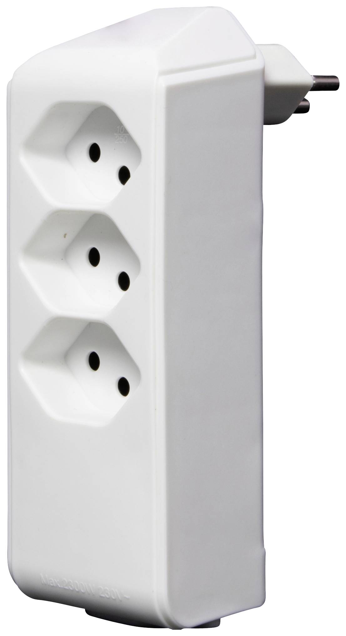 Multiprise blanche triple avec adaptateur de prise Schuko, position verticale. Idéale pour connecter plusieurs appareils électriques.