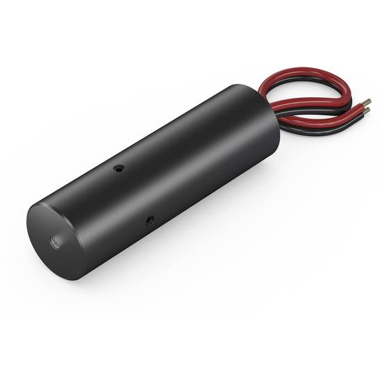 Un composant électrique noir cylindrique avec deux câbles rouges sortants sur un fond blanc.