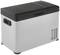 Glacière portable de forme rectangulaire, blanche avec un couvercle noir, une poignée latérale et des fentes de ventilation dans le coin inférieur droit.