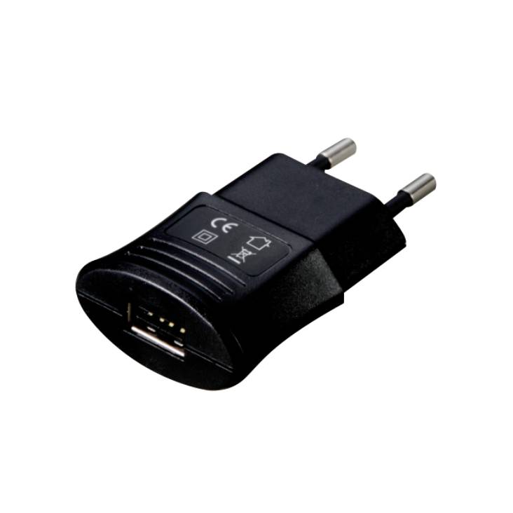 Chargeur USB noir avec fiche européenne, adapté aux appareils mobiles, portant le marquage CE.